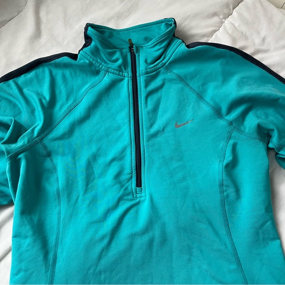 NIKE DRI FIT WOMENS RUNNING QUARTER ZIP JACKET - Picture 10 of 11
